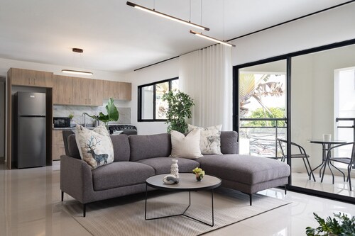 Plaza Colonial Residence By YellowKey