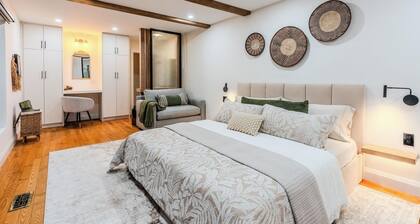 Cedar Suite At The Taiga Animal Sanctuary