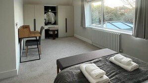6 bedrooms, desk, free WiFi - The Minimalist's Retreat Oxford (Oxford)
