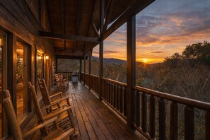 Terrace/patio - 5 min PF Parkway, New Cedar Hot Tub, Views, Game Room, Sleeps 16, Just Renovated (Pigeon Forge)