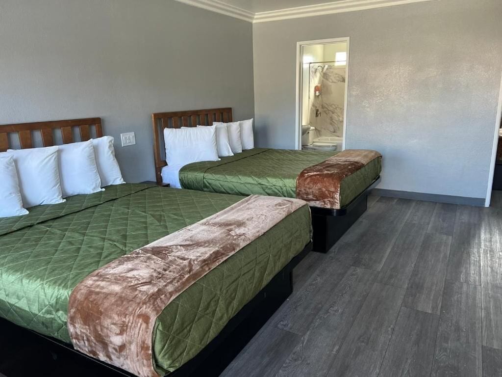 Deluxe-Dreibettzimmer, Mehrere Betten