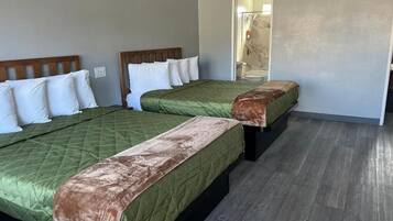 Phòng 3 Deluxe, nhiều giường | Truy cập Internet không dây miễn phí