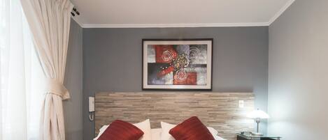 Fer et planche à repasser, accès Internet, draps fournis