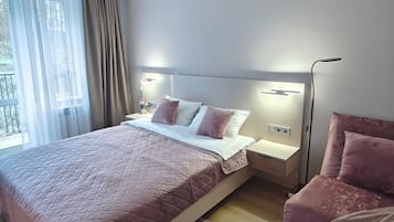 Comfort Triple Room, Balcony, Garden View