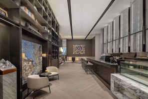 Bar (on property) - Crowne Plaza Linyi Olympic Sports Centre by IHG (Linyi)