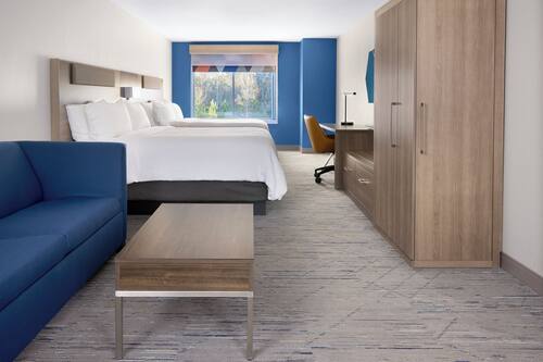 In-room safe, blackout drapes, iron/ironing board, free WiFi