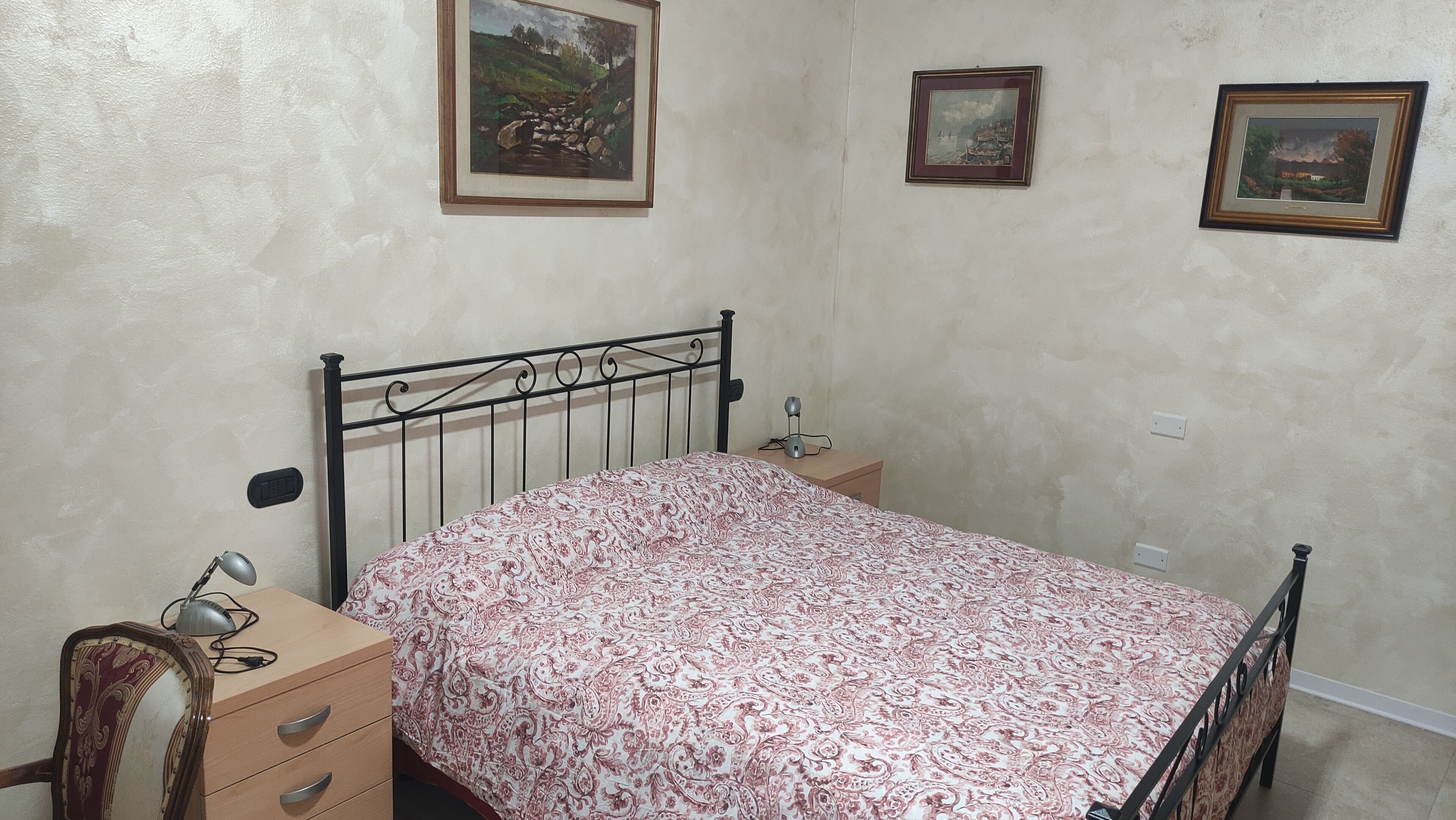 1 camera, Wi-Fi, lenzuola