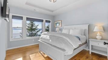3 chambres, fer et planche à repasser, lit de bébé portatif