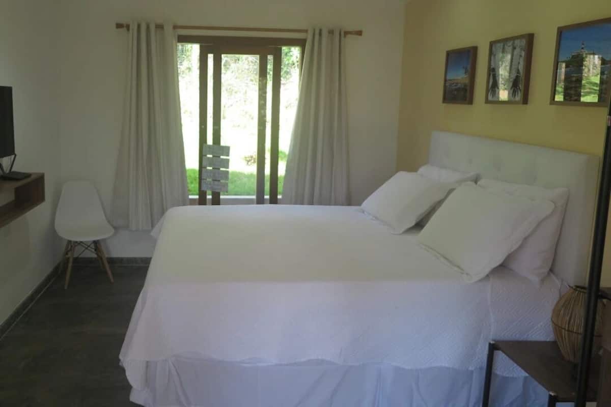 Minibar, individually decorated, free WiFi