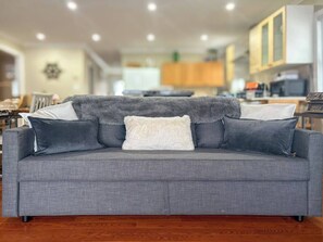 Tv, pejs, stereoanlæg