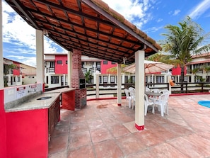 Outdoor dining - Residencial Mont Sinai (Porto Seguro)