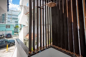 Property grounds - Nichiyōbi House「UNIT #1「Koneko」 (San Juan)