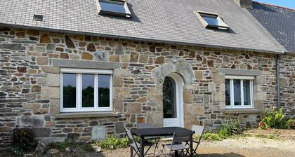 Awesome home in Rospez with WiFi