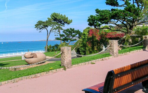 2 bedroom beautiful home in Rospez