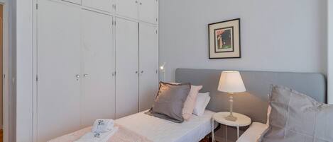 アイロン / アイロン台、インターネット、ベッドシーツ