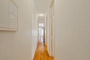 Interior - Mercy House - By Y Concept (Setúbal)