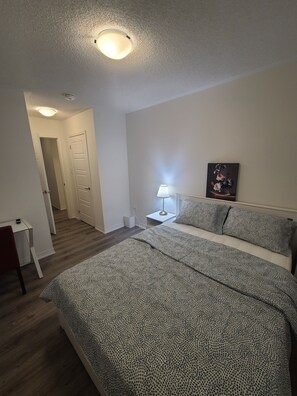 Strygejern/strygebræt, Wi-Fi, sengetøj