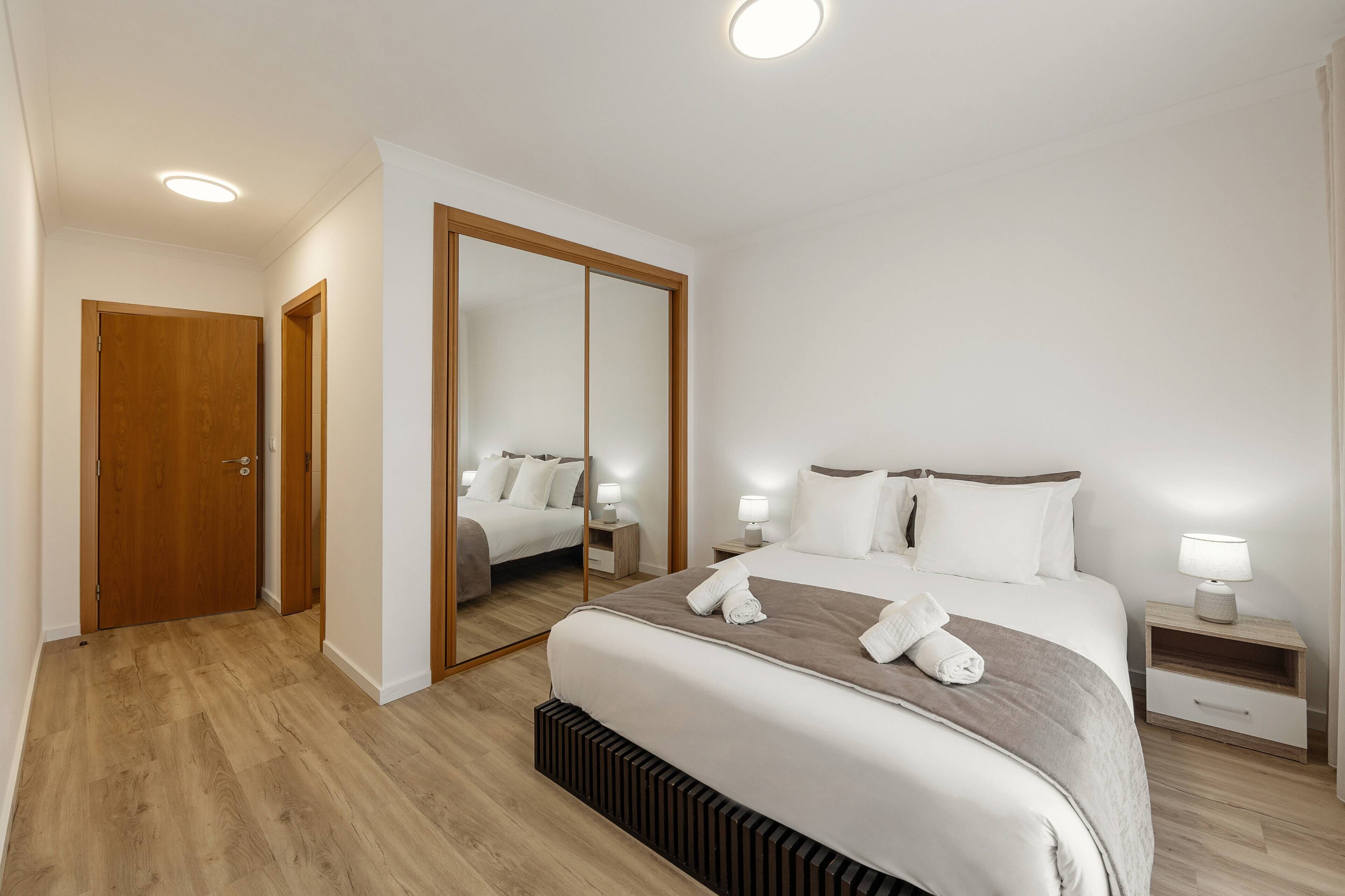 4 bedrooms, iron/ironing board, travel crib, free WiFi