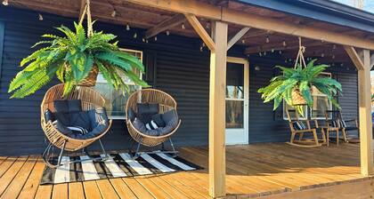 The Rustic Retreat only 1 mile from Turkey Run State Park