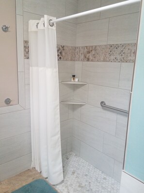 Hair dryer, towels - Beautiful 2-bedroom Golf house in Green Valley perfect for relaxing getaway (Green Valley)