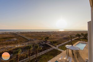 Terrace/patio - Tranquil Tides ~ Amazing Views ~ Sleeps 6 (Dauphin Island)