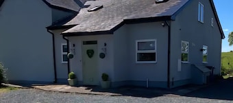 Countryside farmhouse, great for families in the heart of County Roscommon!