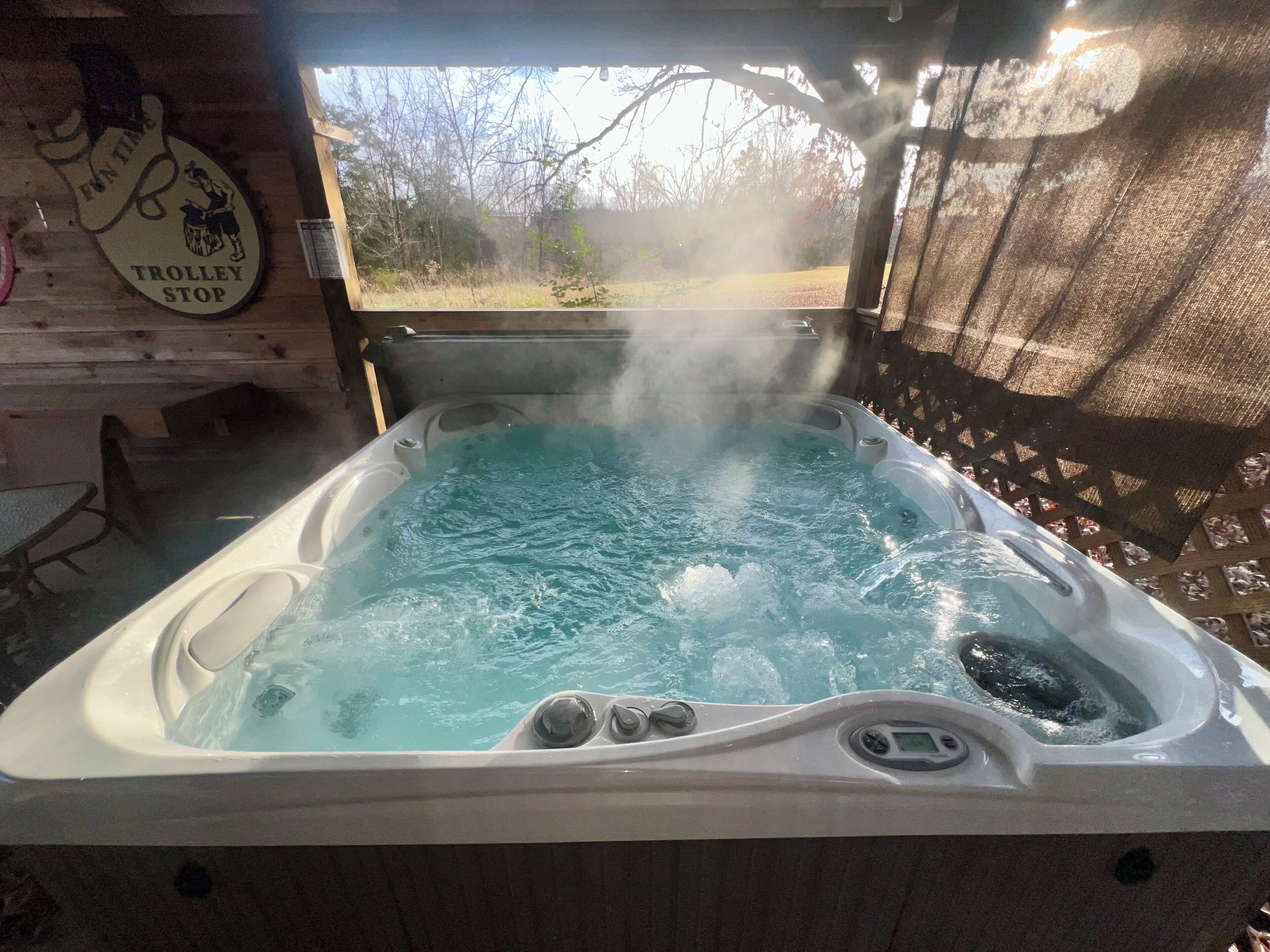 Outdoor spa tub