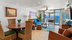 Smart TV, books - Oceanfront • AC • W/D • Desk • Central Maui (Wailuku)