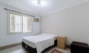 4 bedrooms, free WiFi - House w/ Pool and BBQ in Jurere - Rom0591 (Florianópolis)