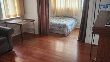 Iron/ironing board, internet