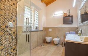 Shower - Cozy home in Massarosa (Massarosa)