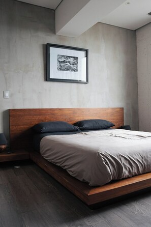 1 makuuhuone, silitysrauta/-lauta, vuodevaatteet