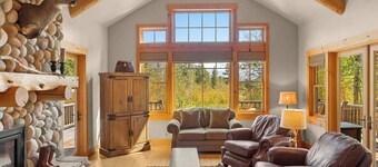 Norsk Hus, 3-Bedroom Lodge w/ fireplace in Mazama