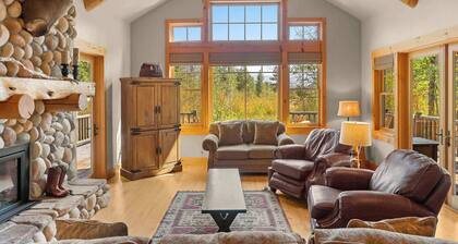Norsk Hus, 3-Bedroom Lodge w/ fireplace in Mazama