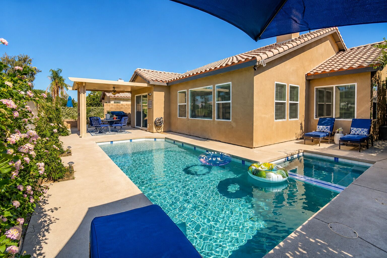 Outdoor pool, a heated pool