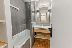 Hair dryer - Résidence Les Néréïdes - Belle Plagne - 8 à 10 personnes (LA PLAGNE TARENTAISE)