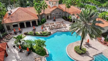 Piscine extérieure, piscine chauffée