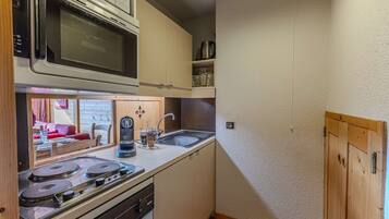 Réfrigérateur, lave-vaisselle