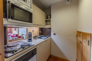 Réfrigérateur, lave-vaisselle