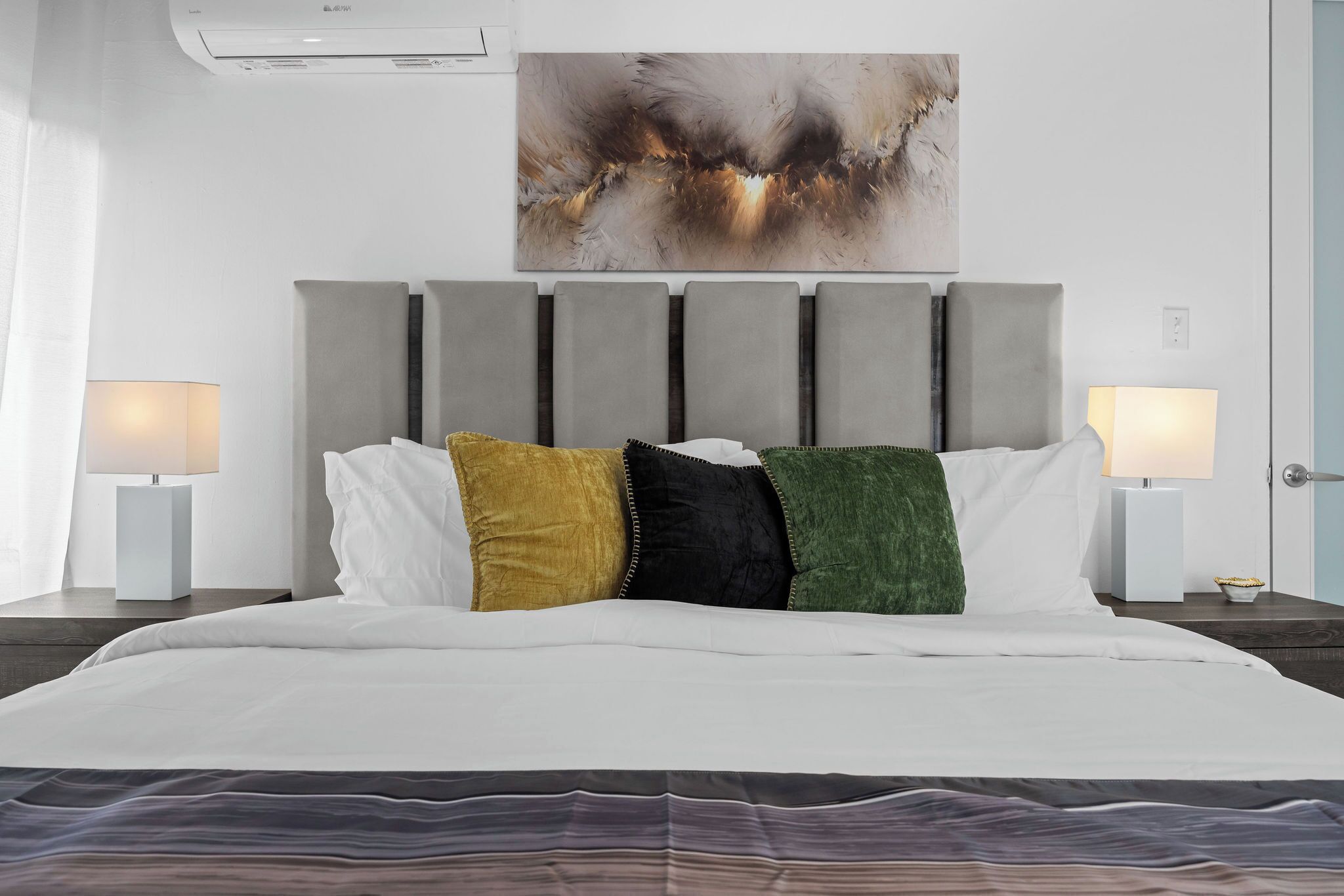 Silitysrauta/-lauta, ilmainen Wi-Fi, vuodevaatteet