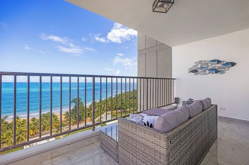 Designer remodeleded apt.View, Parking, location,NEW listing!
