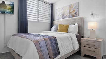 Silitysrauta/-lauta, ilmainen Wi-Fi, vuodevaatteet