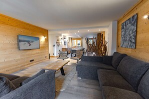 TV - Résidence Cassiopée - Belle Plagne - 12 à 14 personnes (LA PLAGNE TARENTAISE)