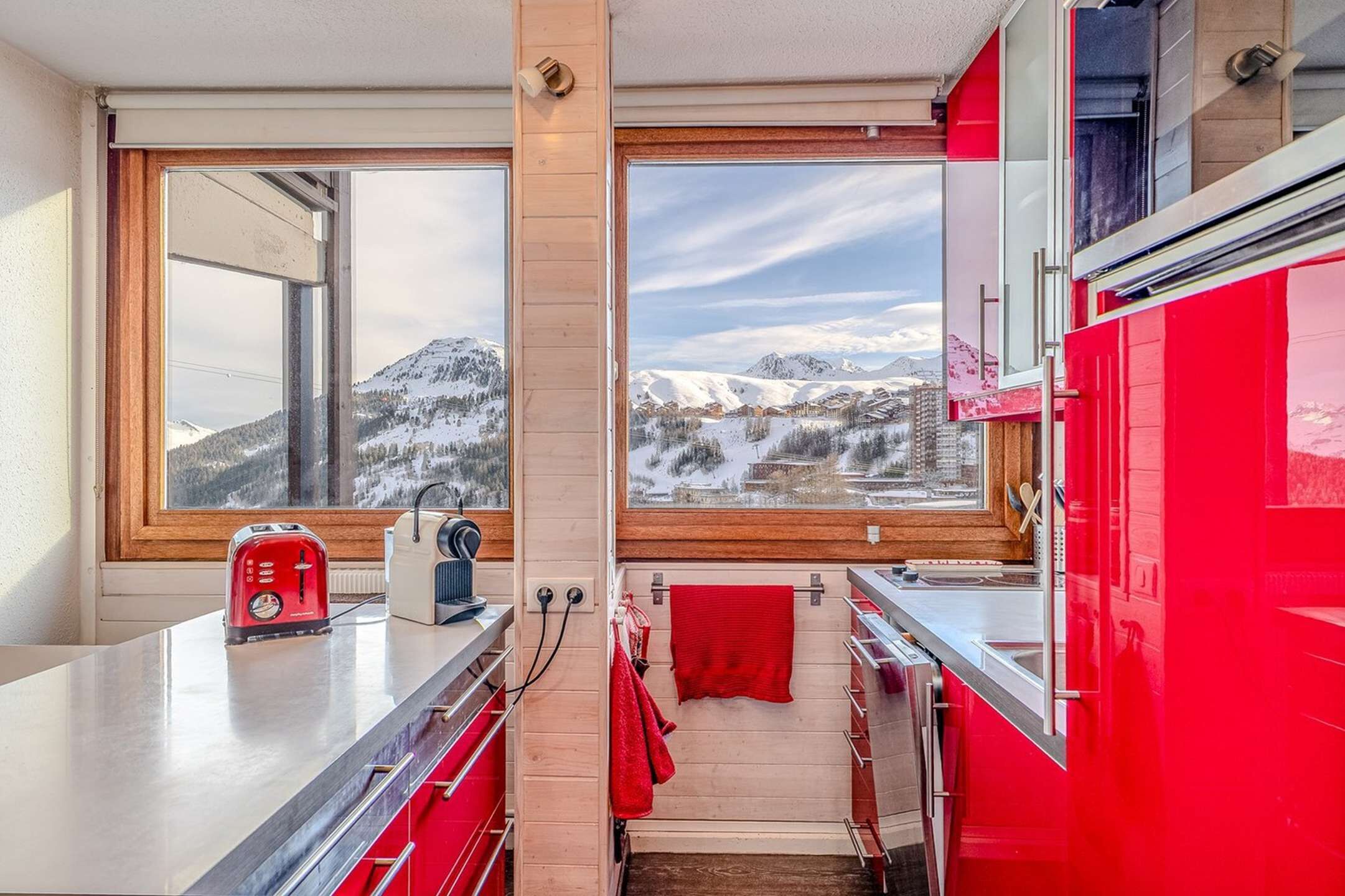 Køleskab, mikrobølgeovn, ovn, opvaskemaskine