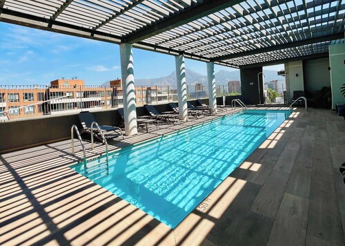 Modern Studio in Prime  | Laundry Rooftop Pool & Gym