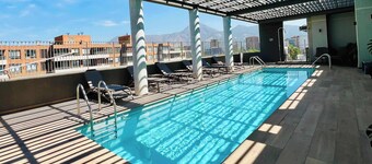 Modern Studio in Prime  | Laundry Rooftop Pool & Gym
