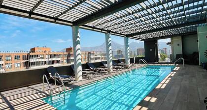 Modern Studio in Prime | Laundry Rooftop Pool & Gym