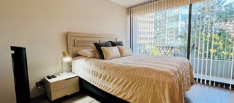 Modern Studio in Prime Las Condes | Rooftop Pool & Gym