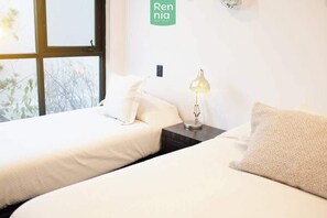 مكواة/لوح كي وواي فاي وملاءات أسرّة