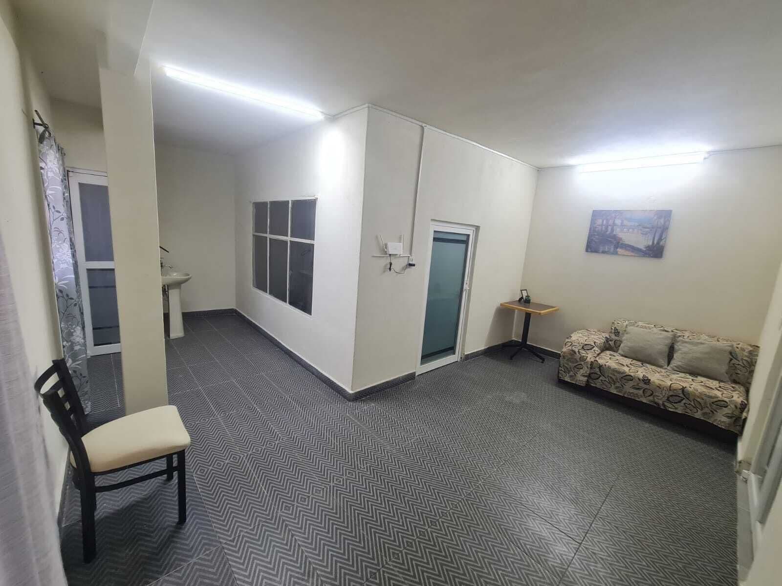 Appartement Familial, patio, vue cour intérieure | Coin séjour